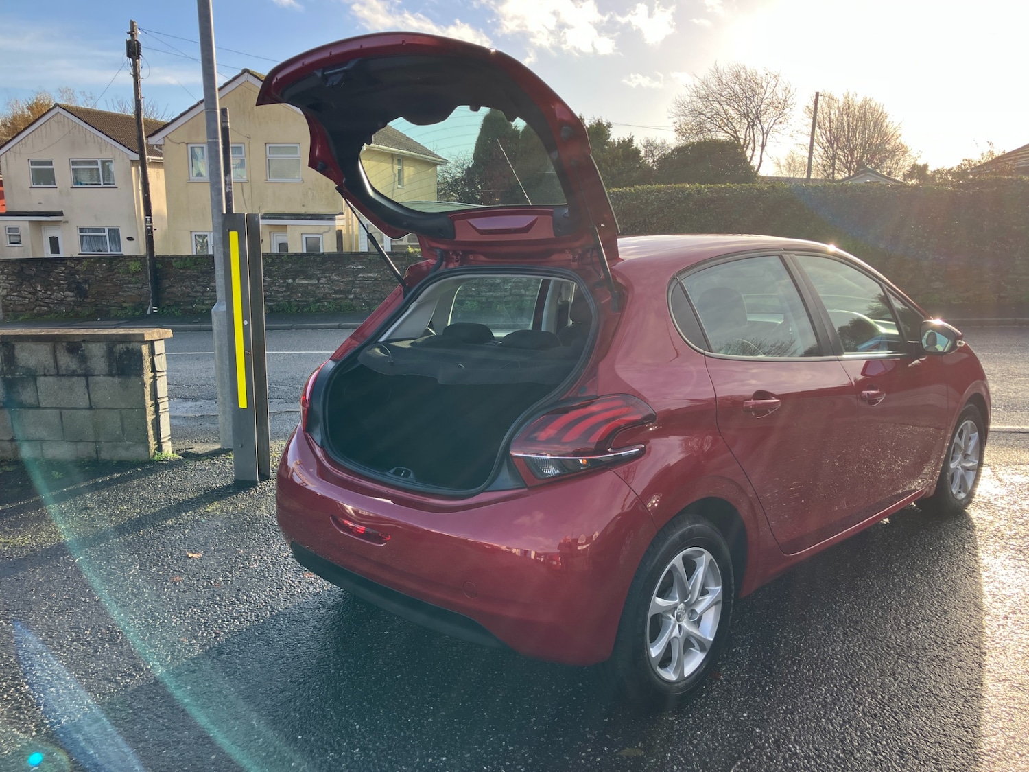 Used Peugeot 208 2017 for sale - 76741462: Photo 3