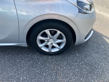 Used Peugeot 208 2016 for sale - 78970806: Photo