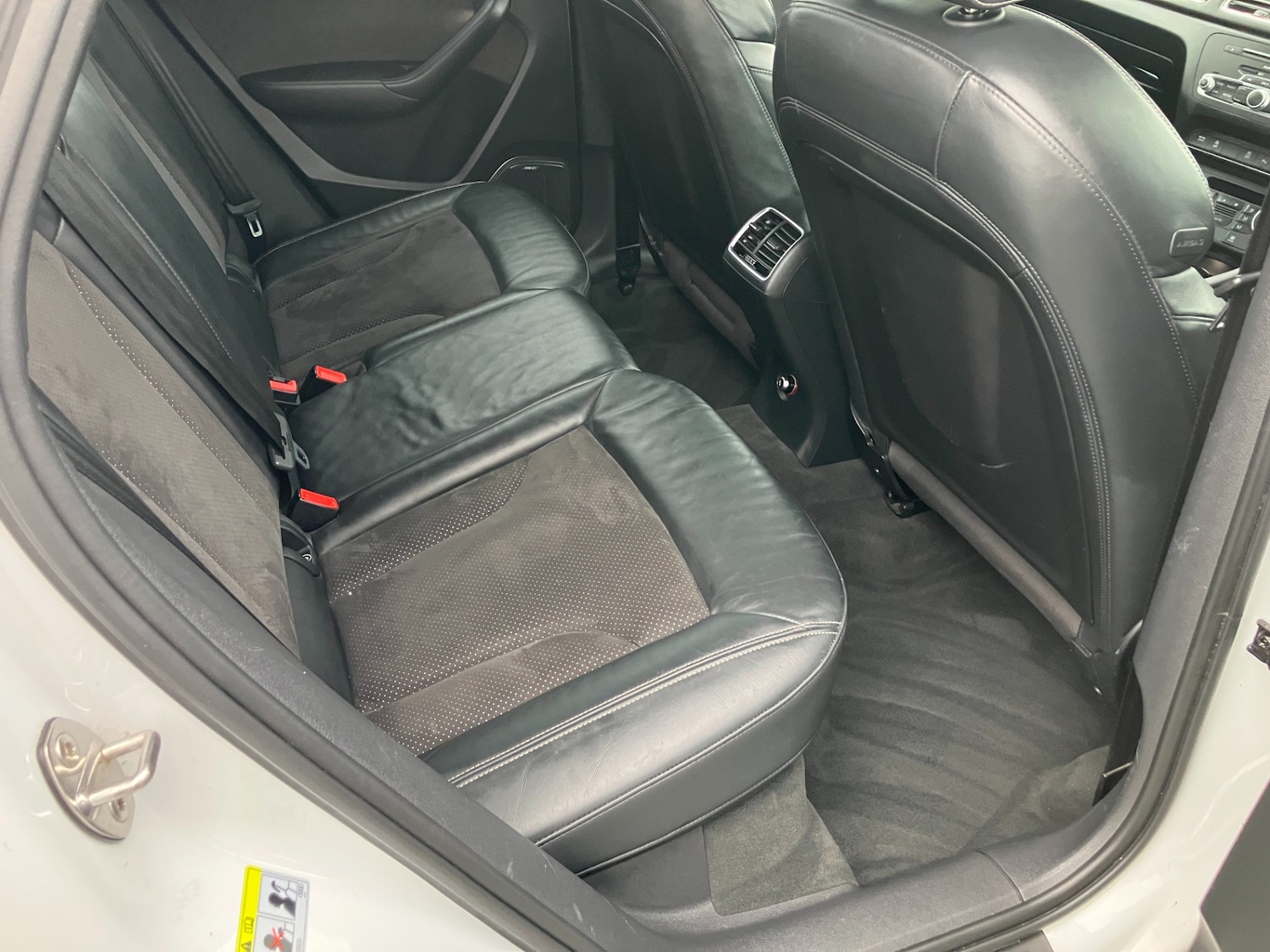 Used Audi Q3 2018 for sale - 77947389: Photo 5