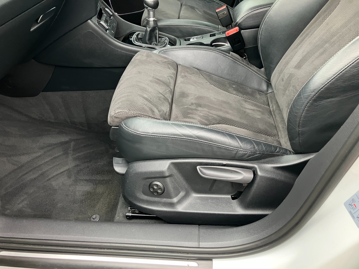 Used Audi Q3 2018 for sale - 77947389: Photo 8