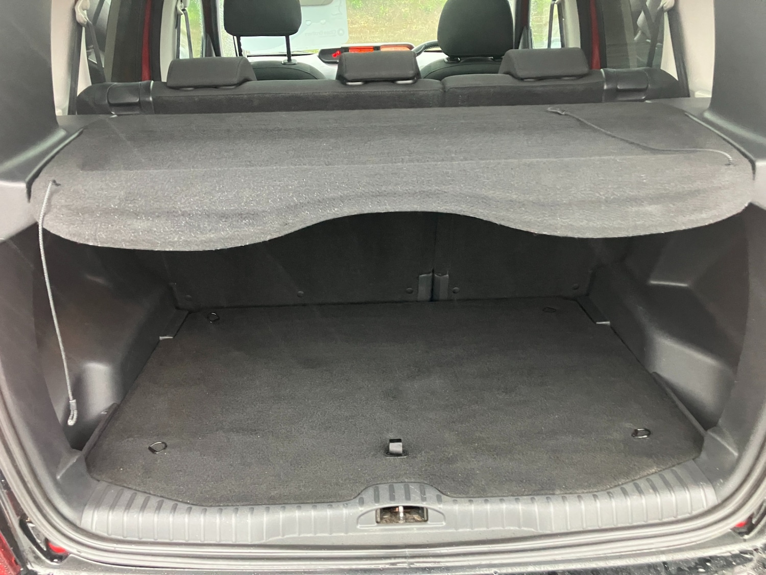 Used Citroen C3 Picasso 2017 for sale - 76461877: Photo 4