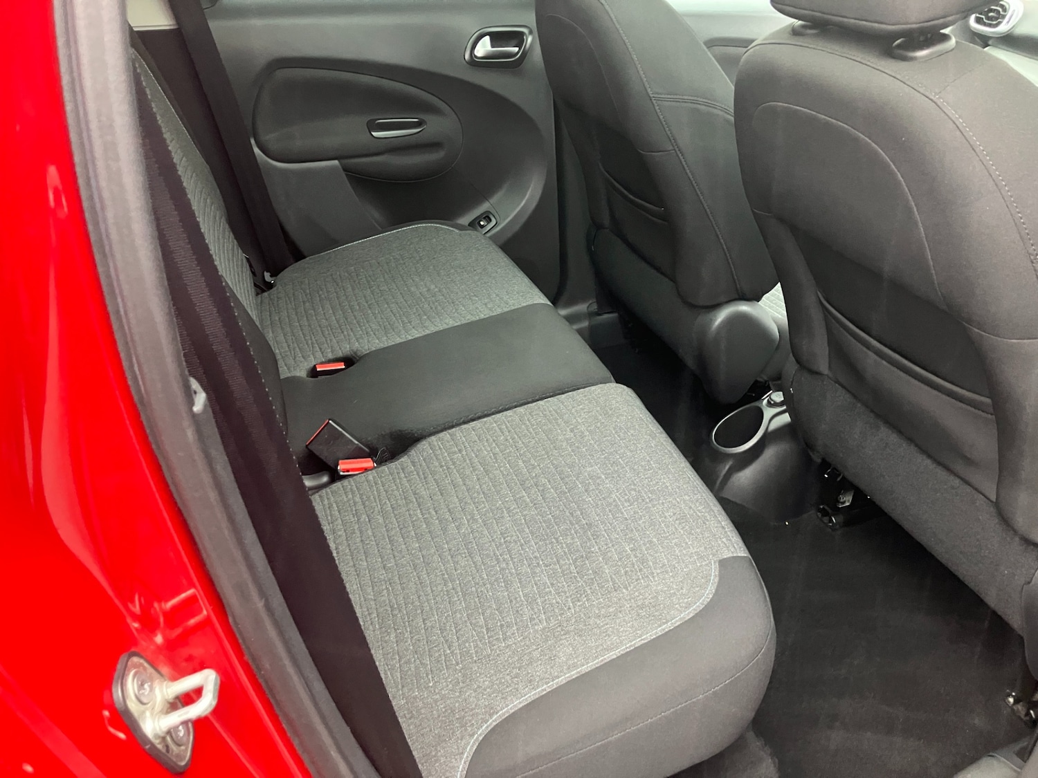 Used Citroen C3 Picasso 2017 for sale - 76461877: Photo 5