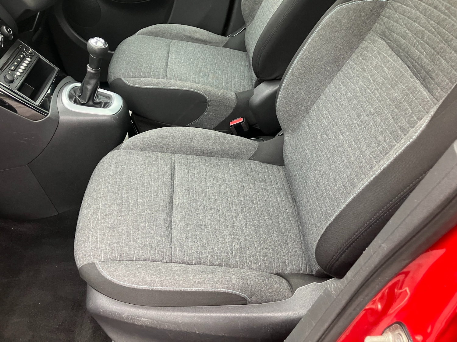 Used Citroen C3 Picasso 2017 for sale - 76461877: Photo 8