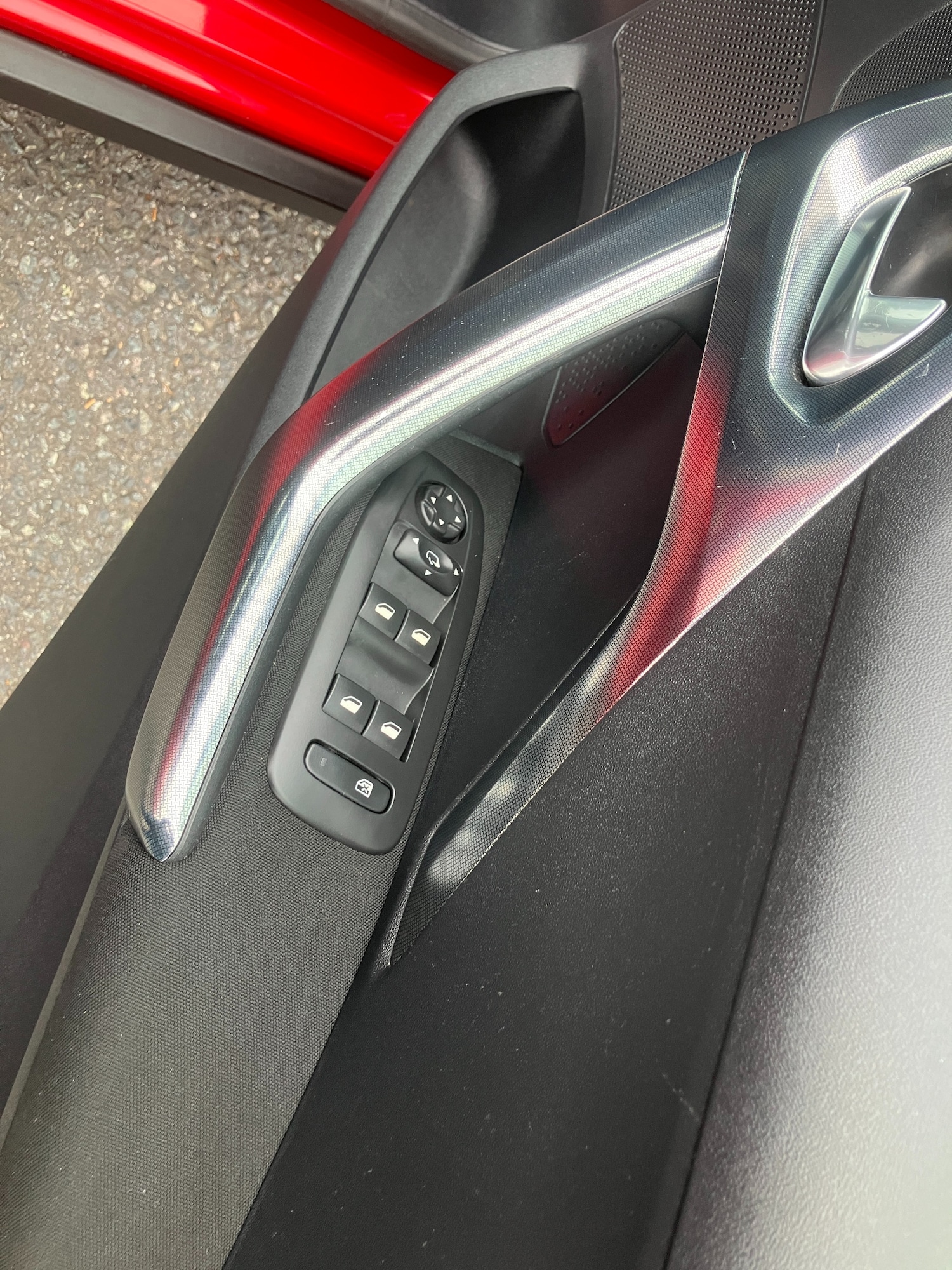 Used Peugeot 2008 2017 for sale - 76252609: Photo 10