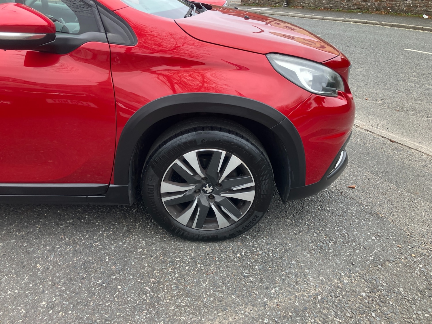 Used Peugeot 2008 2017 for sale - 76252609: Photo 2