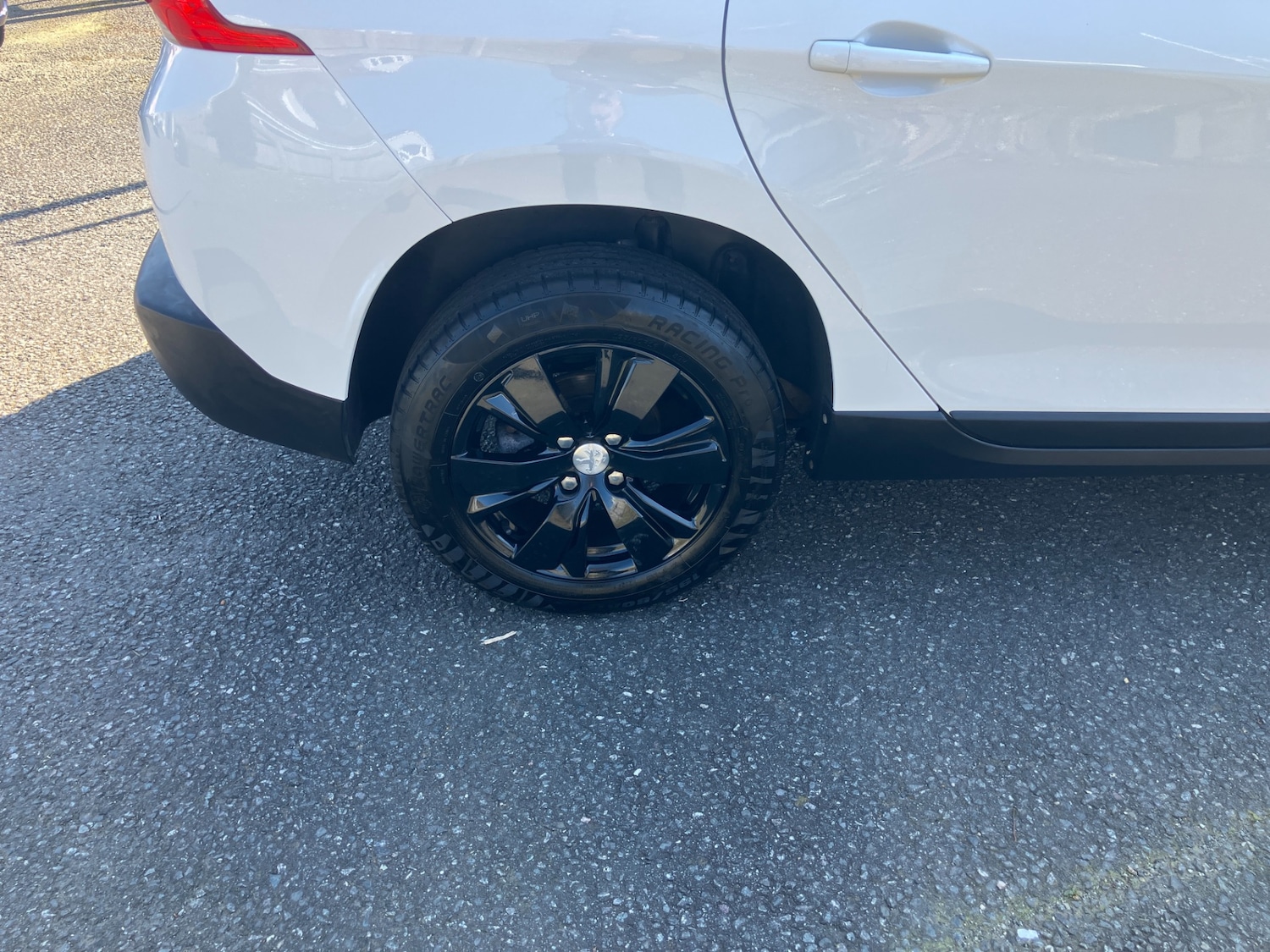 Used Peugeot 2008 2014 for sale - 77947020: Photo 2