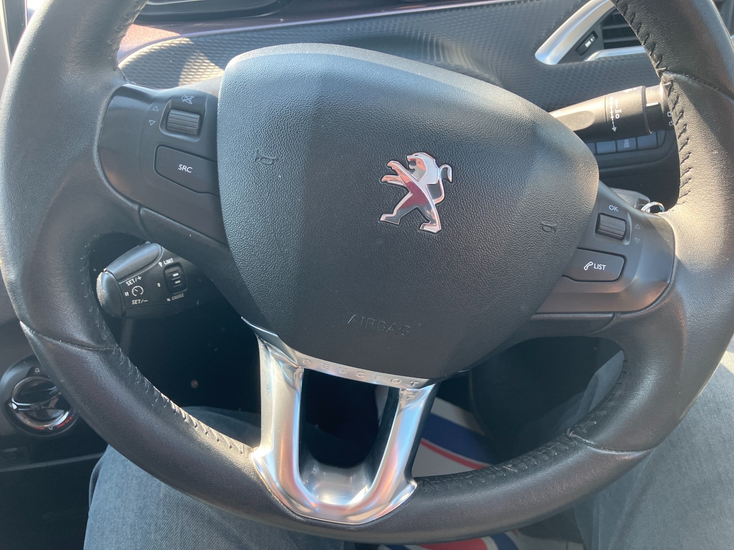 Used Peugeot 2008 2014 for sale - 77947020: Photo 8