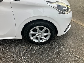 Used Peugeot 208 2017 for sale - 77531947: Photo