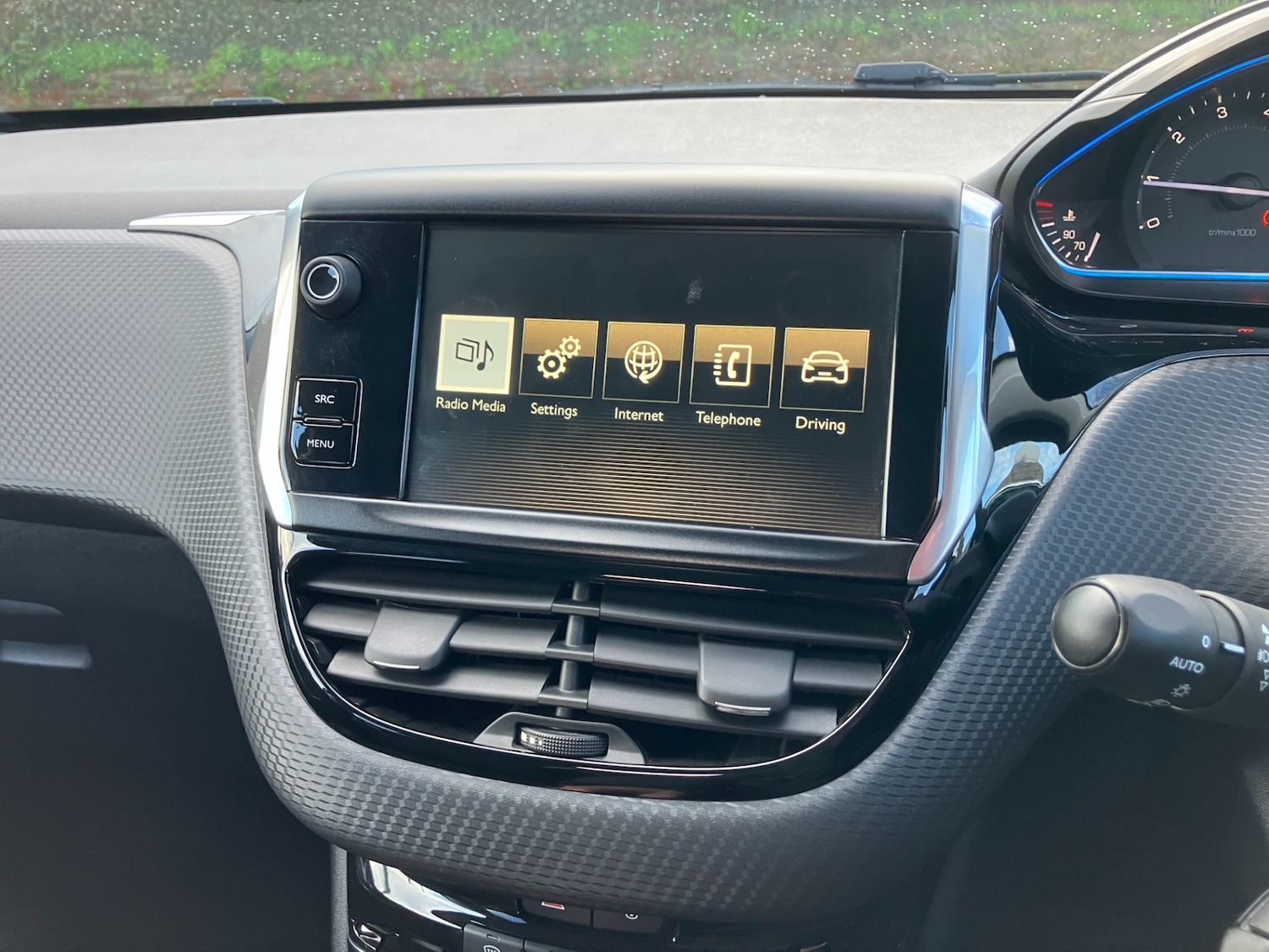 Used Peugeot 2008 2015 for sale - 77569018: Photo 15