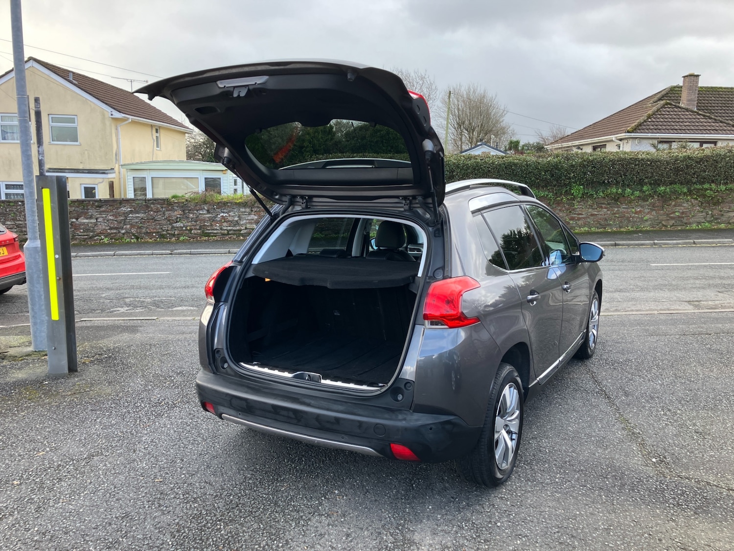 Used Peugeot 2008 2015 for sale - 77569018: Photo 4