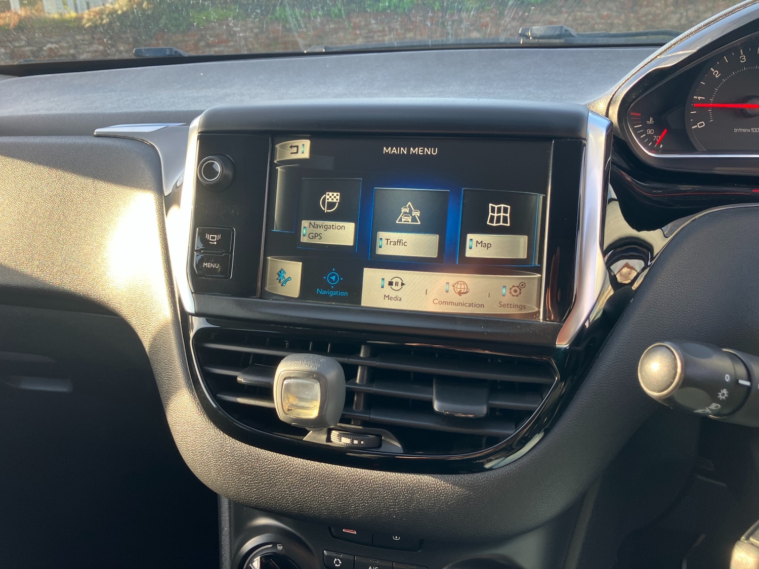 Used Peugeot 208 2014 for sale - 76382776: Photo 11