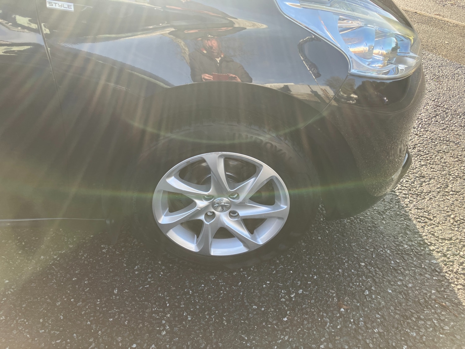 Used Peugeot 208 2014 for sale - 76382776: Photo 2