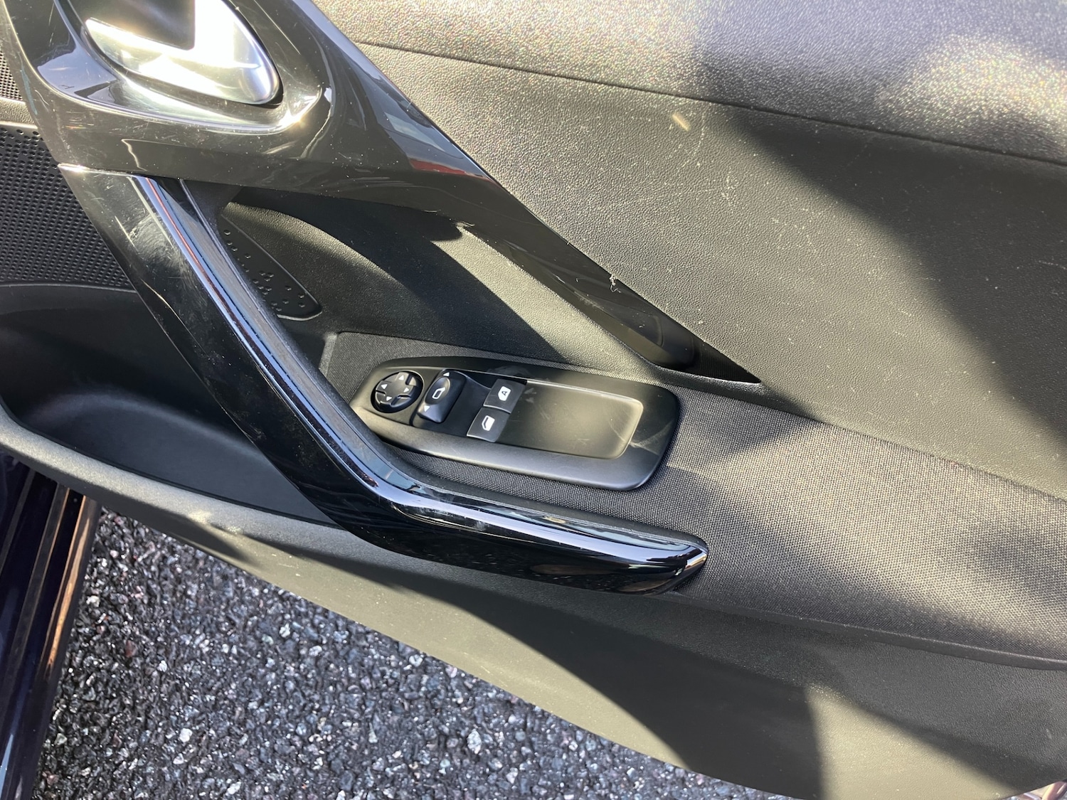 Used Peugeot 208 2014 for sale - 76382776: Photo 9