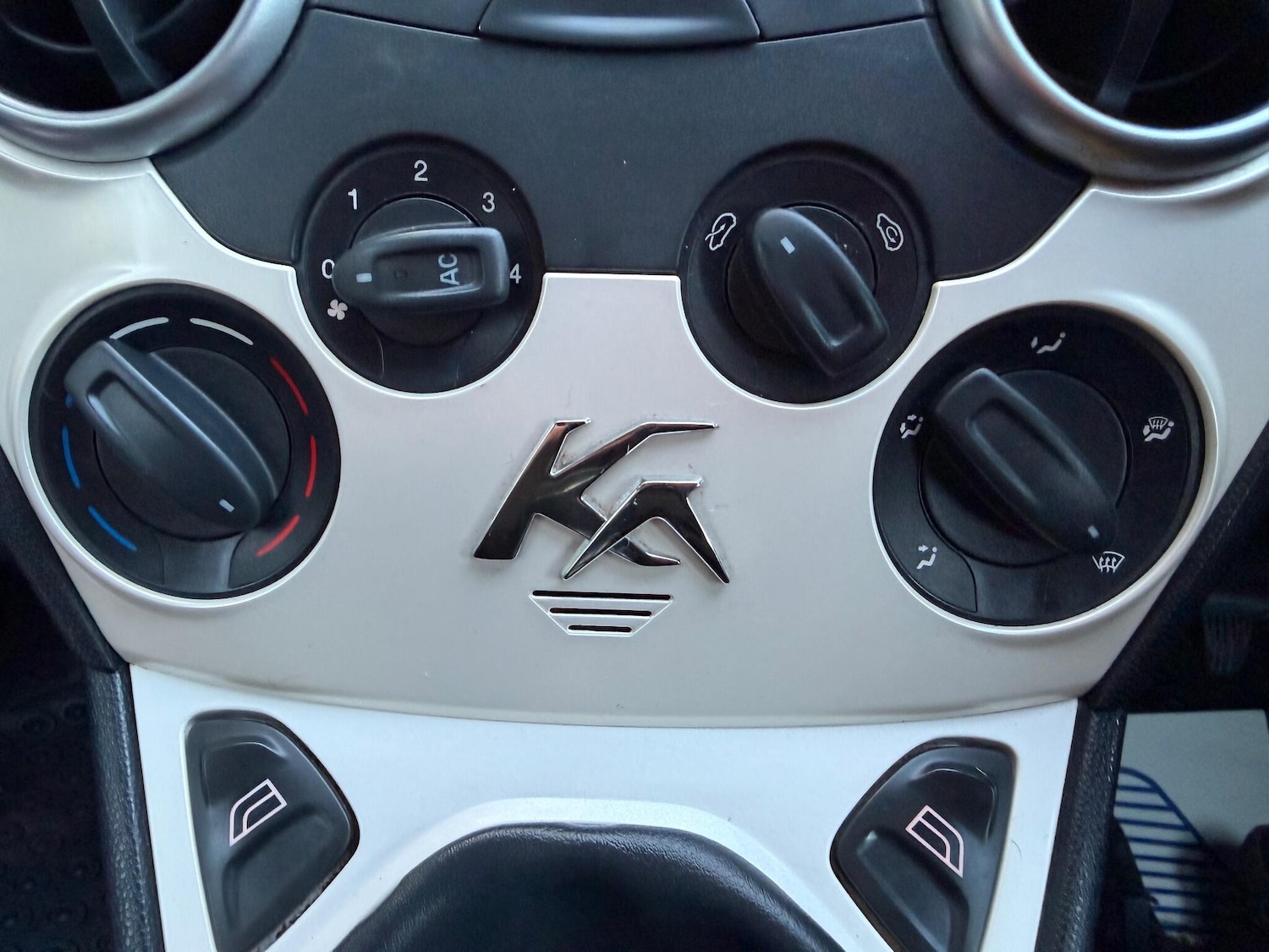 Used Ford Ka for sale - 76996565: Photo 33