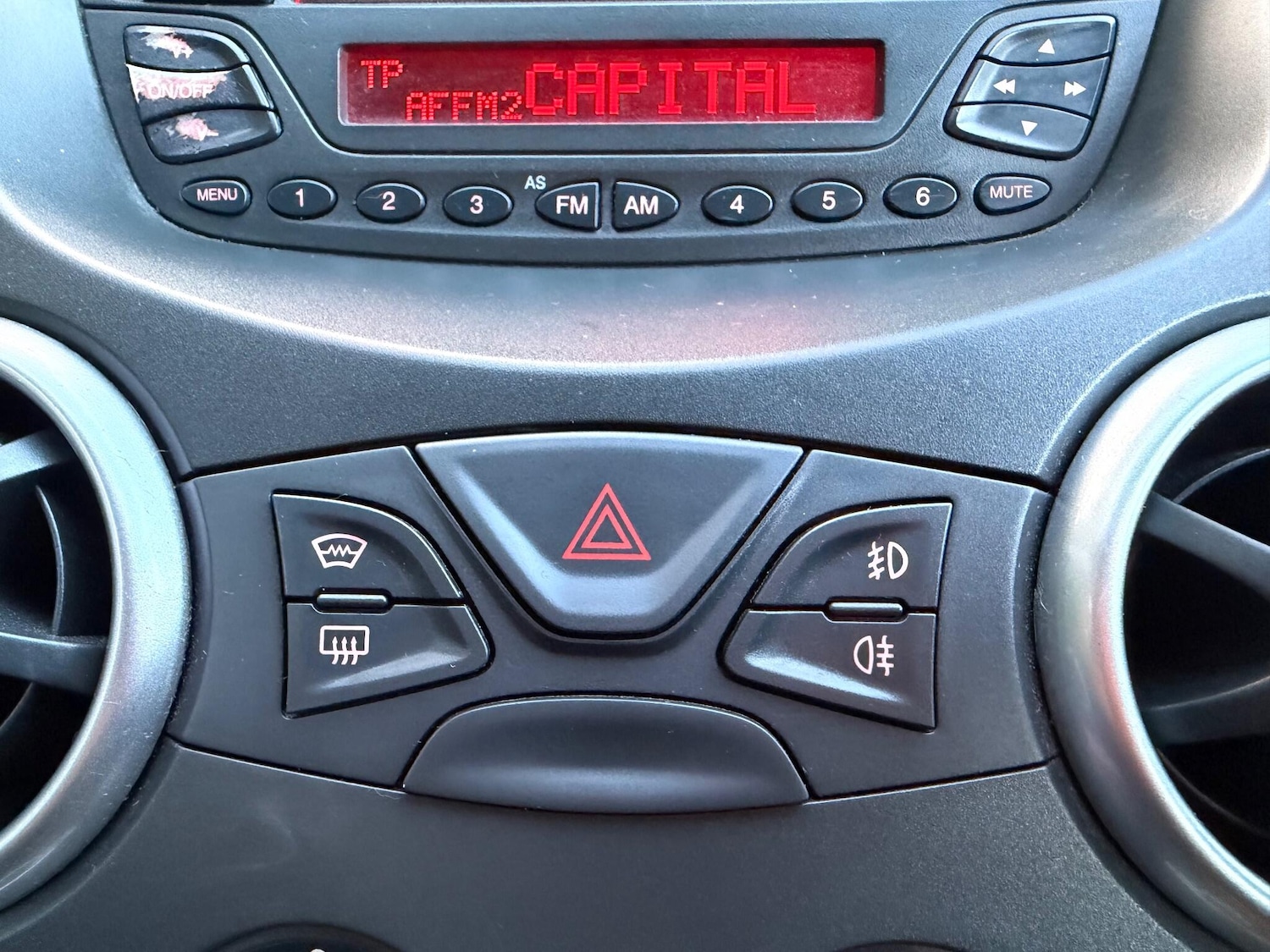 Used Ford Ka for sale - 76996565: Photo 34