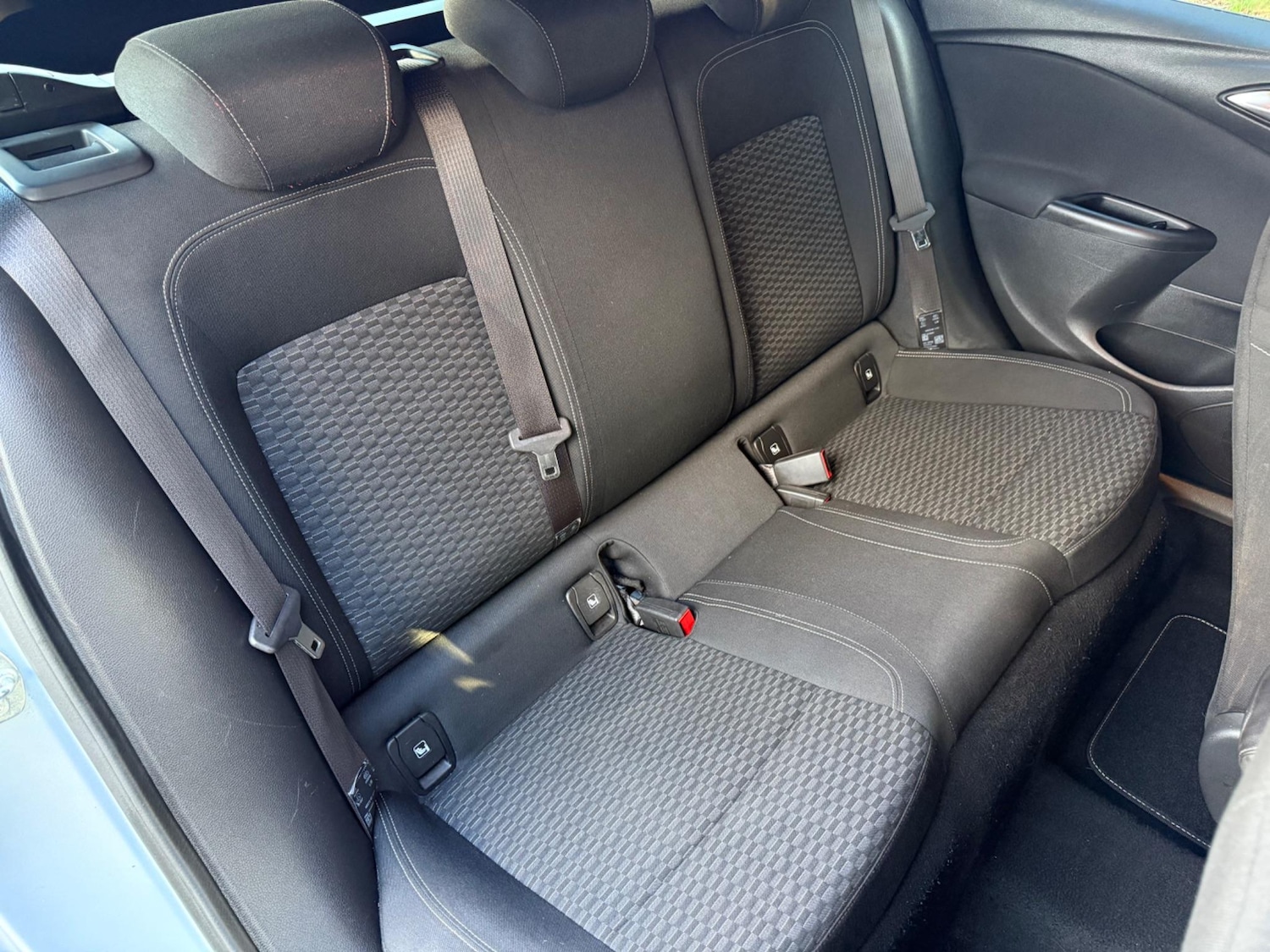 Used Vauxhall Astra for sale - 76993835: Photo 21