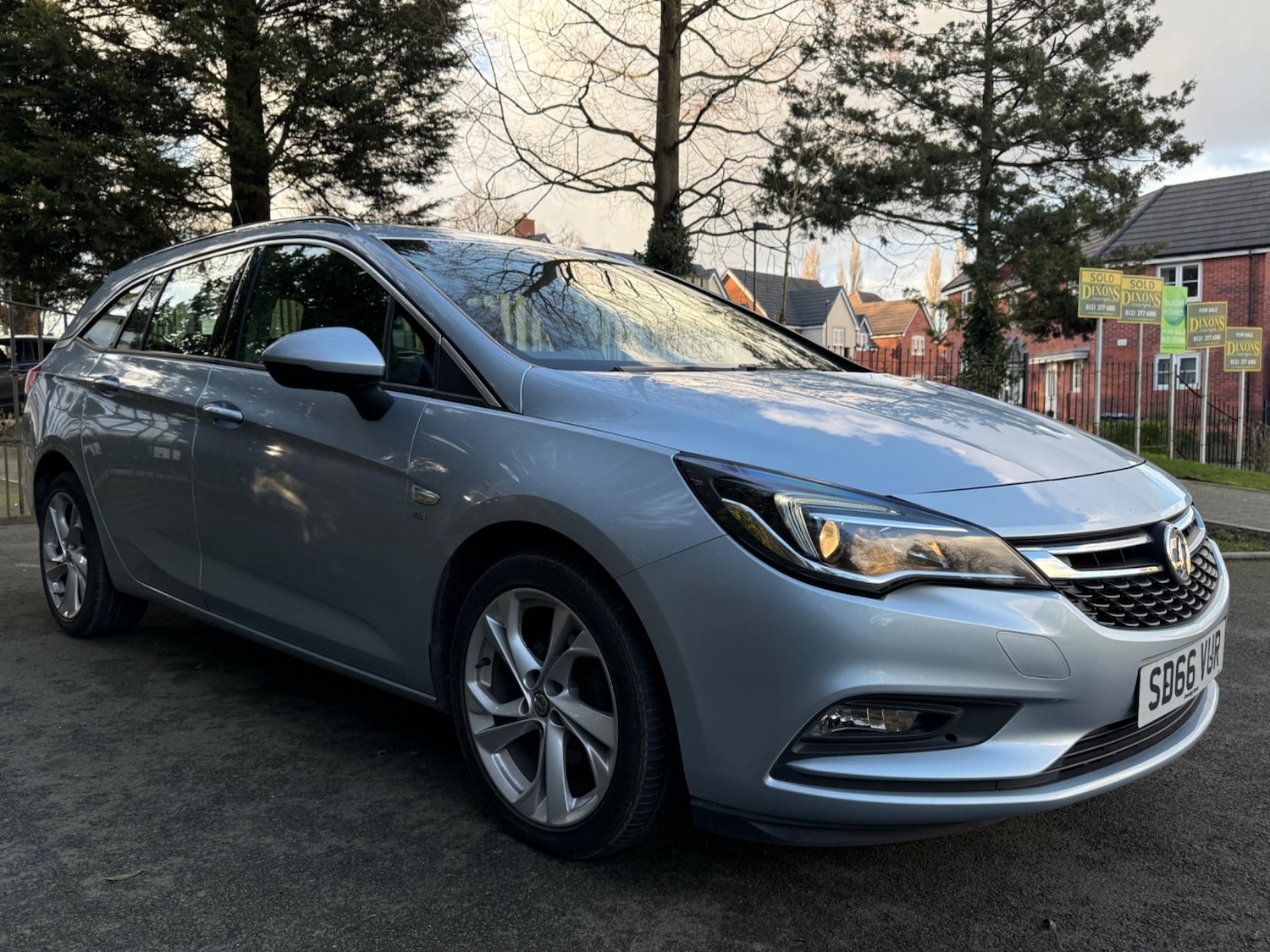 Used Vauxhall Astra for sale - 76993835: Photo 5