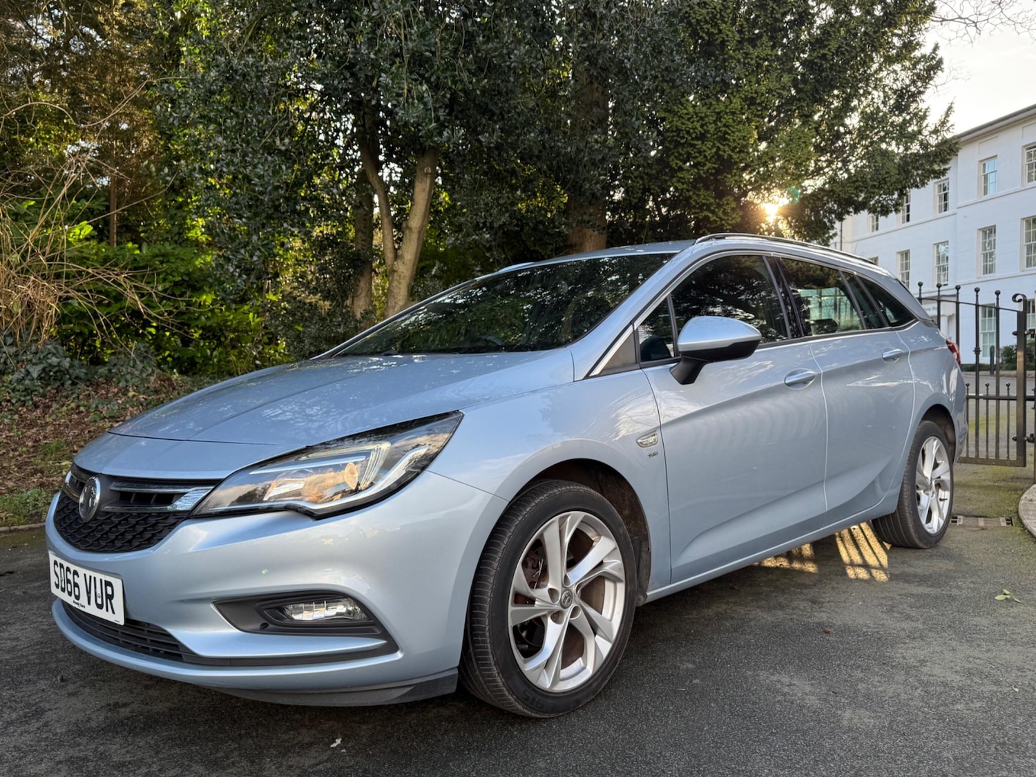 Used Vauxhall Astra for sale - 76993835: Photo 6