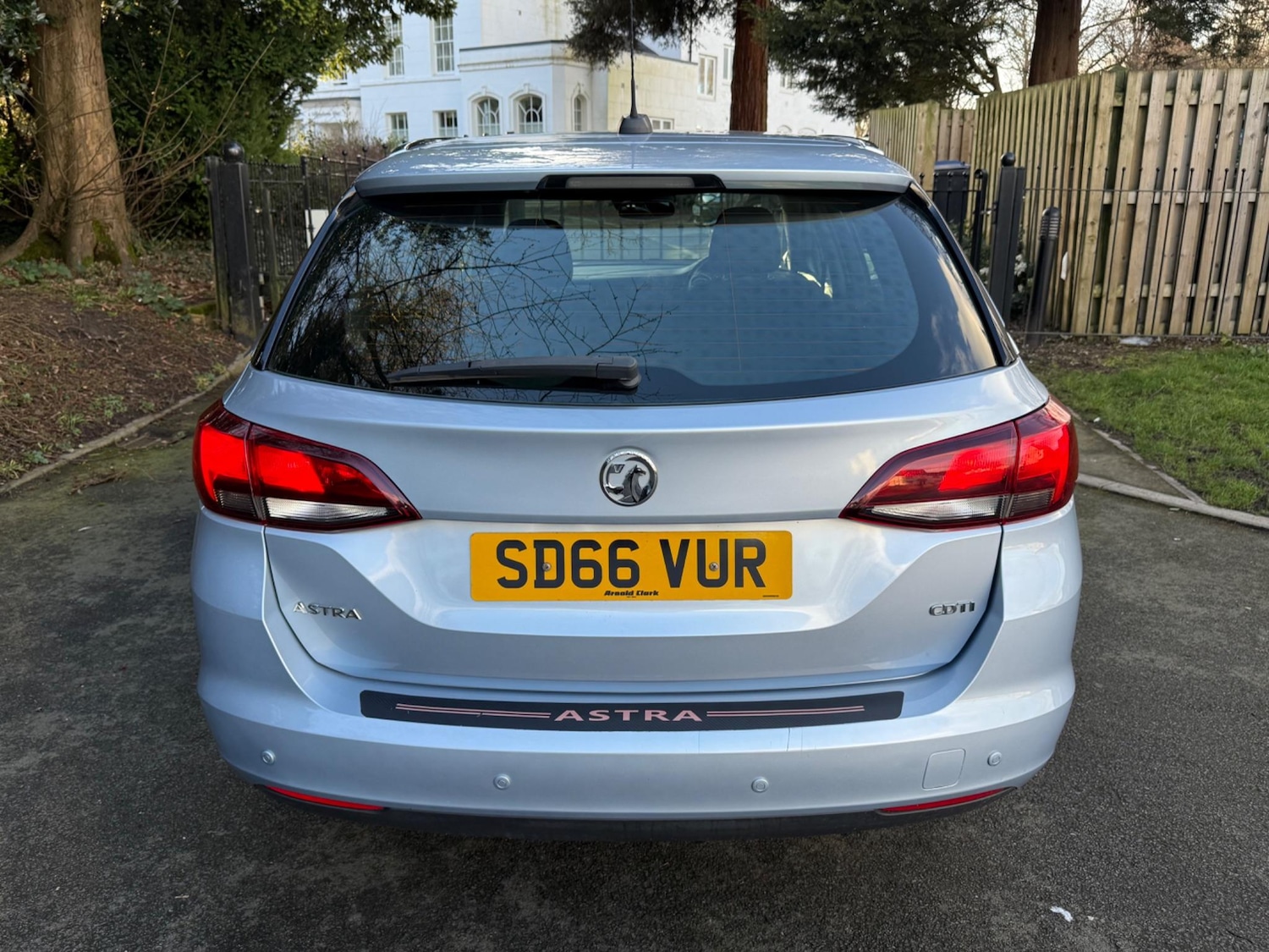 Used Vauxhall Astra for sale - 76993835: Photo 9