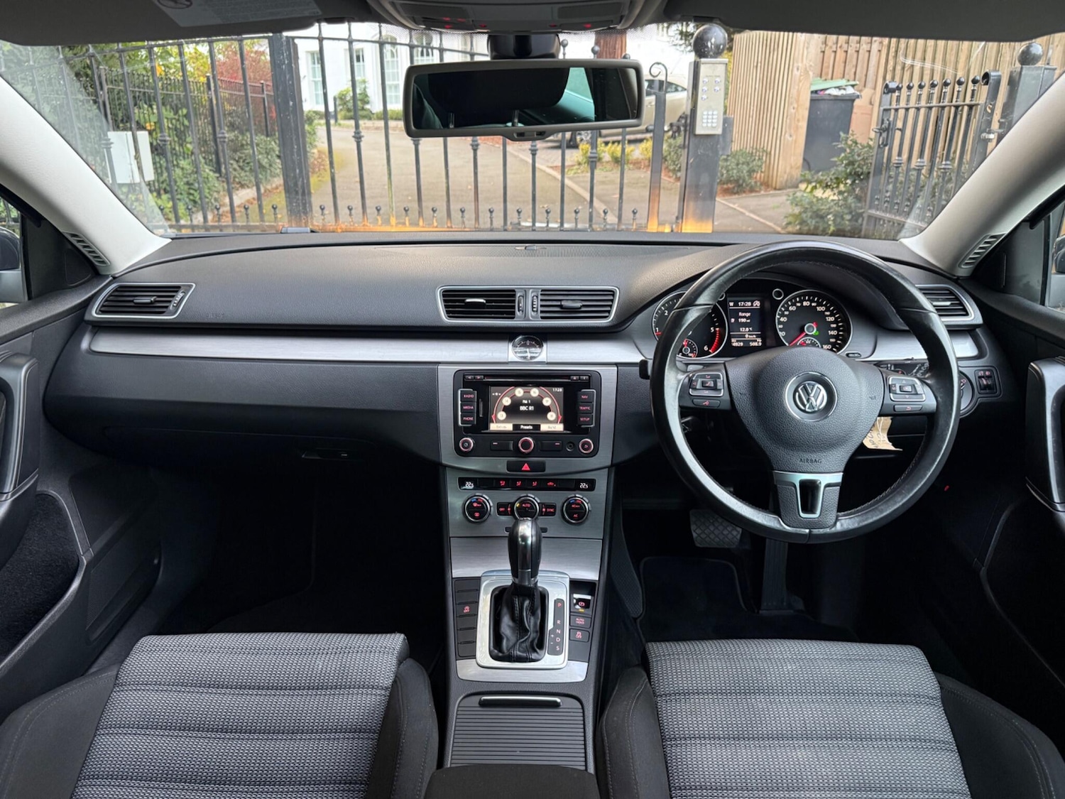 Used Volkswagen Passat 2012 for sale - 76993968: Photo 28