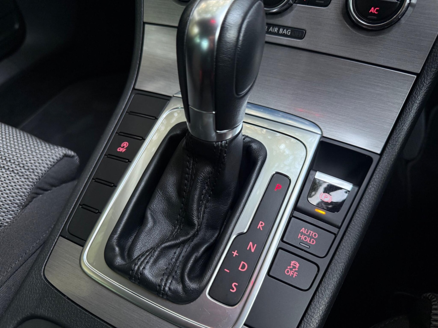 Used Volkswagen Passat 2012 for sale - 76993968: Photo 33