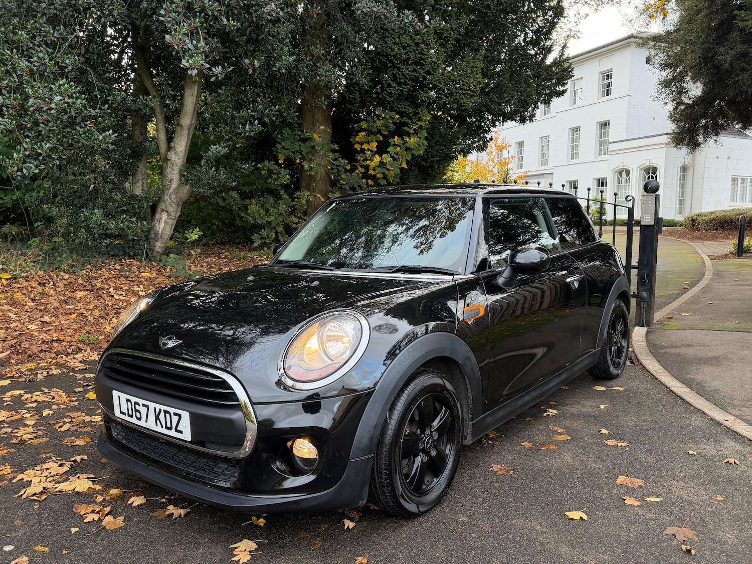 Used MINI Hatch 2017 for sale - 76425741: Photo 1