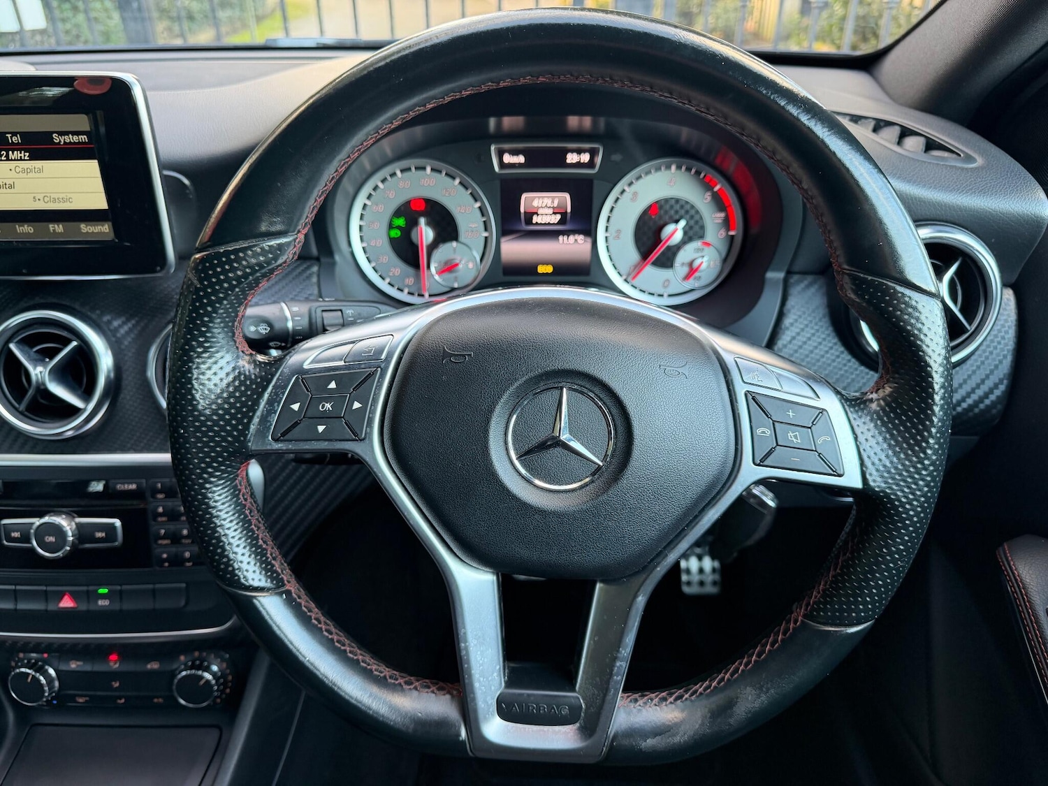 Used Mercedes-Benz A-Class 2014 for sale - 76918522: Photo 30