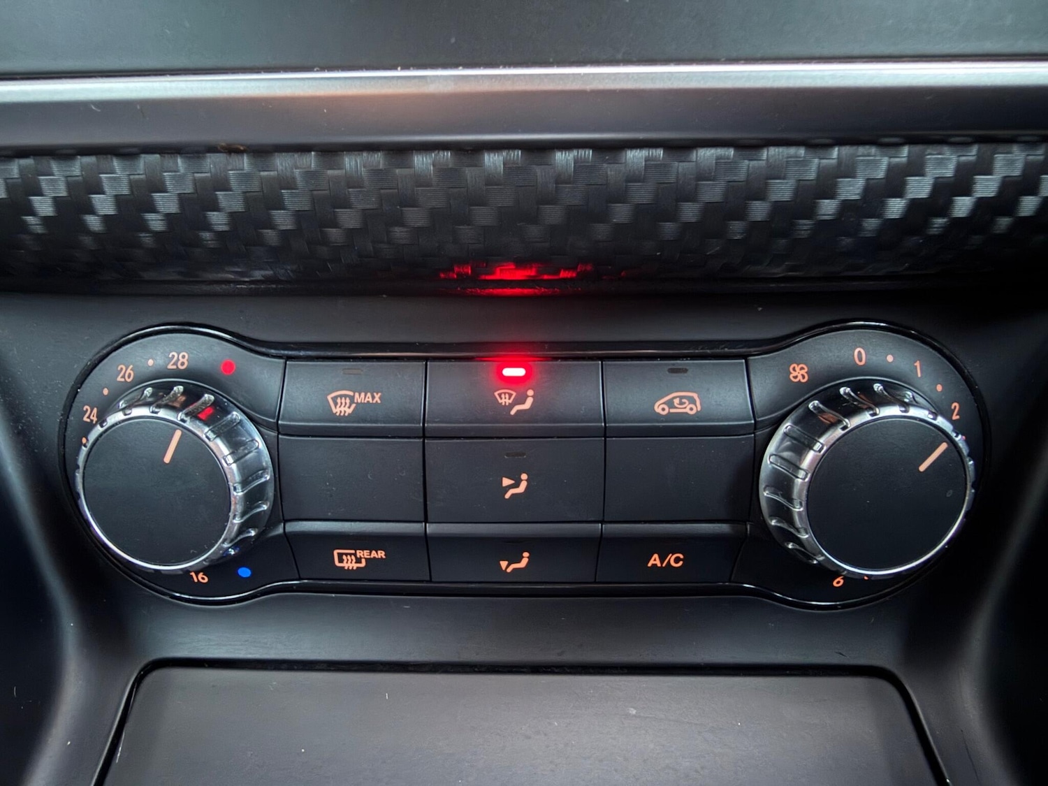 Used Mercedes-Benz A-Class 2014 for sale - 76918522: Photo 34