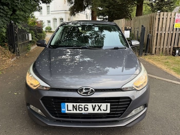 Used Hyundai i20 2016 for sale - 79222179: Photo