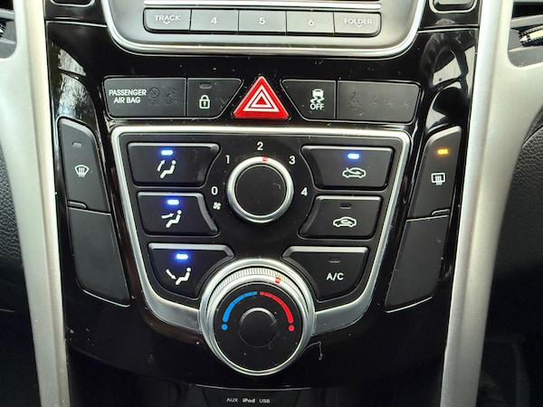 Used Hyundai i30 2015 for sale - 74667645: Photo 31