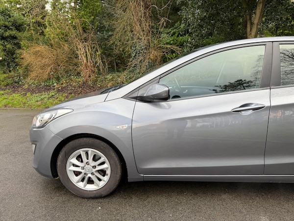 Used Hyundai i30 2015 for sale - 74667645: Photo 5