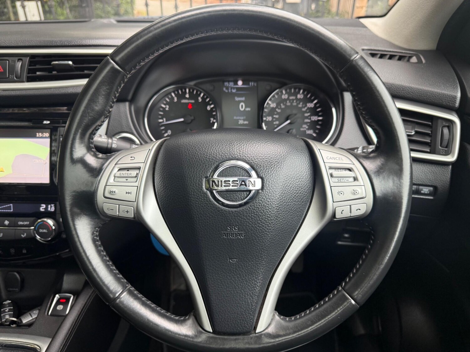 Used Nissan Qashqai 2015 for sale - 76260480: Photo 30