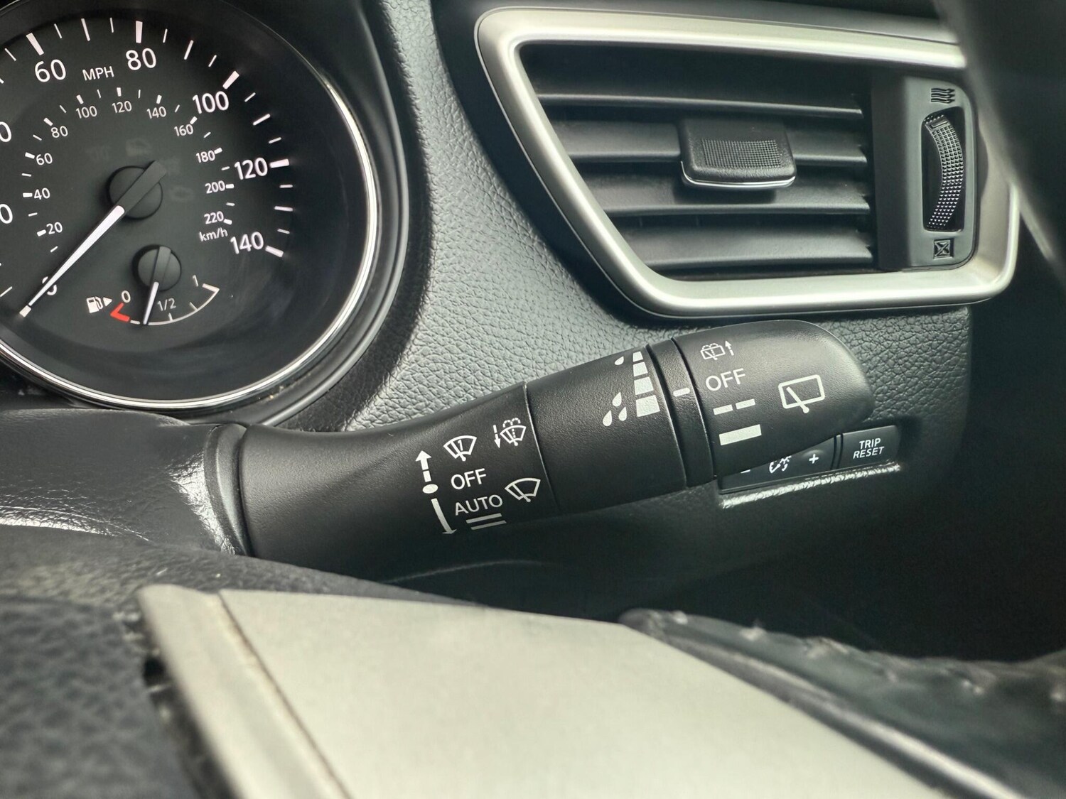 Used Nissan Qashqai 2015 for sale - 76260480: Photo 39