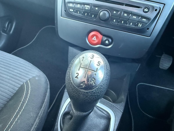 Used Renault Clio 2012 for sale - 74768122: Photo 25