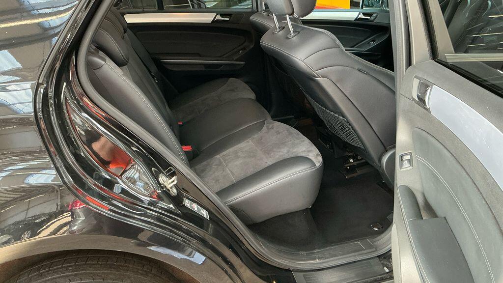 Used Mercedes-Benz M Class 2010 for sale - 77978183: Photo 8