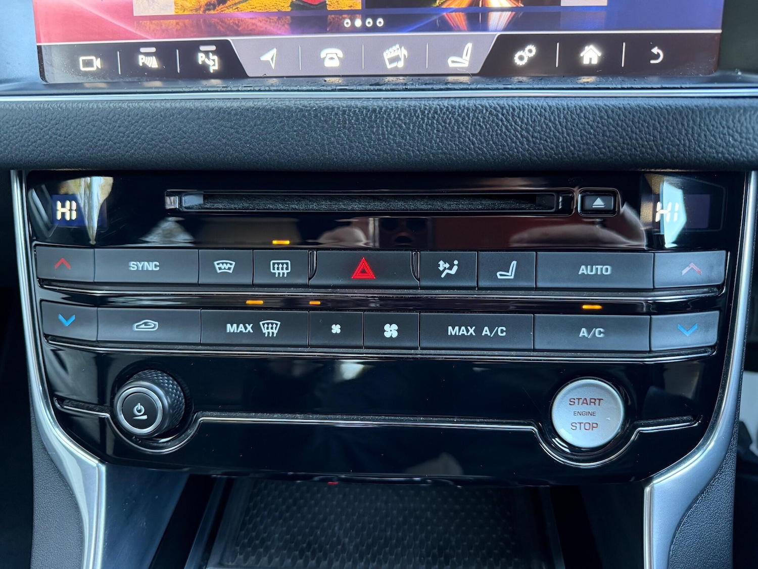 Used Jaguar XF 2016 for sale - 76997124: Photo 39