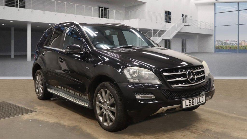 Used Mercedes-Benz M Class 2011 for sale - 77538252: Photo 2