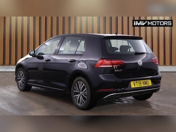 Used Volkswagen Golf 2019 for sale - 78231559: Photo