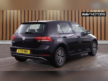 Used Volkswagen Golf 2019 for sale - 78231559: Photo