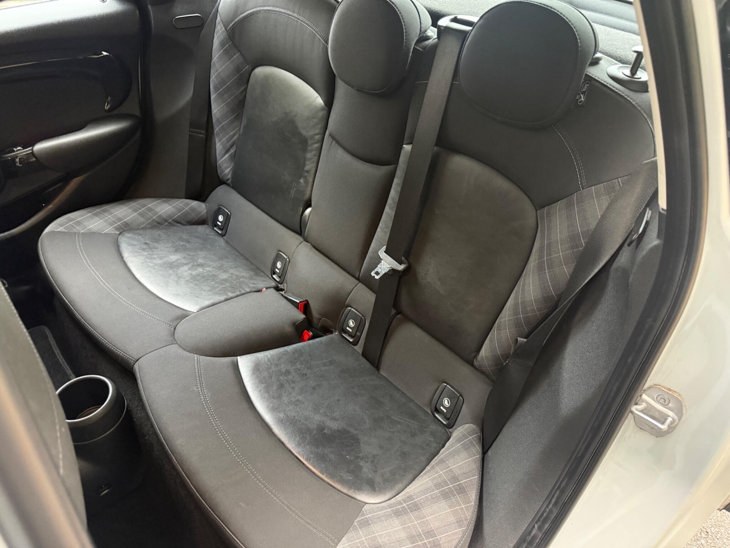 Used MINI Hatch 2015 for sale - 76072103: Photo 19