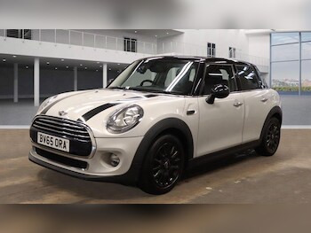 Used MINI Hatch 2015 for sale - 76072103: Photo