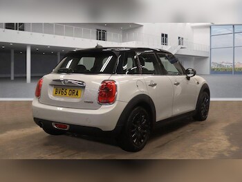 Used MINI Hatch 2015 for sale - 76072103: Photo