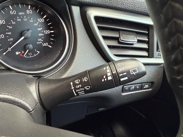 Used Nissan Qashqai 2018 for sale - 74978157: Photo 32