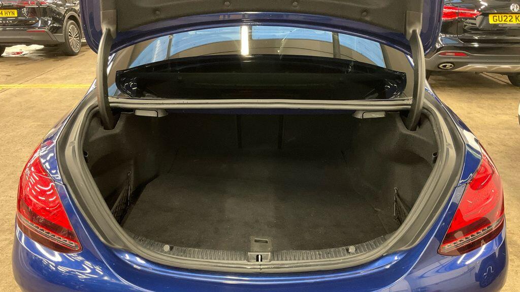 Used Mercedes-Benz C Class 2020 for sale - 77130636: Photo 11