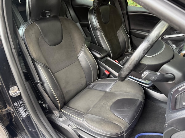 Used Volvo V40 2015 for sale - 75645957: Photo 14