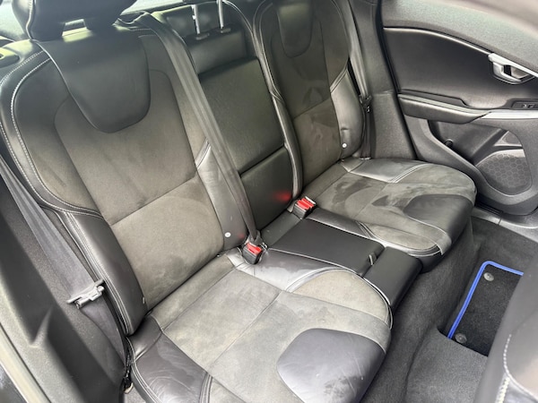 Used Volvo V40 2015 for sale - 75645957: Photo 16