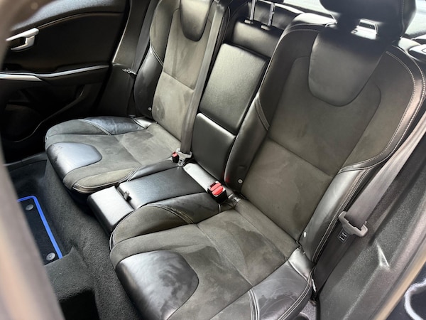 Used Volvo V40 2015 for sale - 75645957: Photo 18