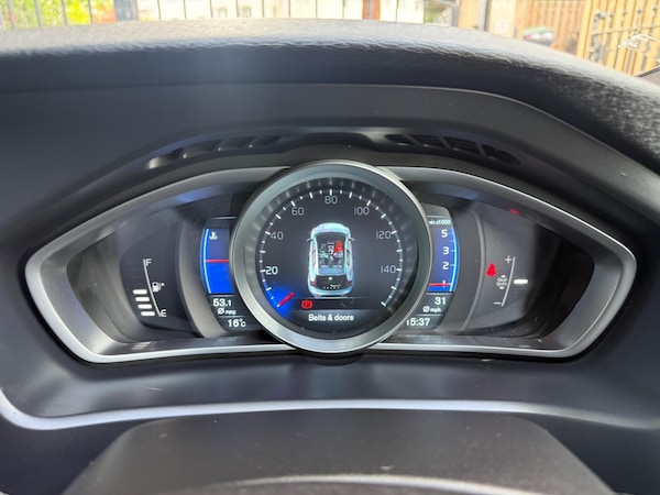 Used Volvo V40 2015 for sale - 75645957: Photo 26