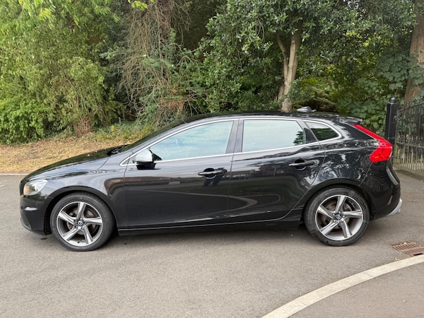 Used Volvo V40 2015 for sale - 75645957: Photo 4