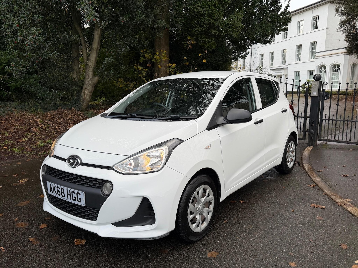 Used Hyundai i10 2018 for sale - 76671596: Photo 1